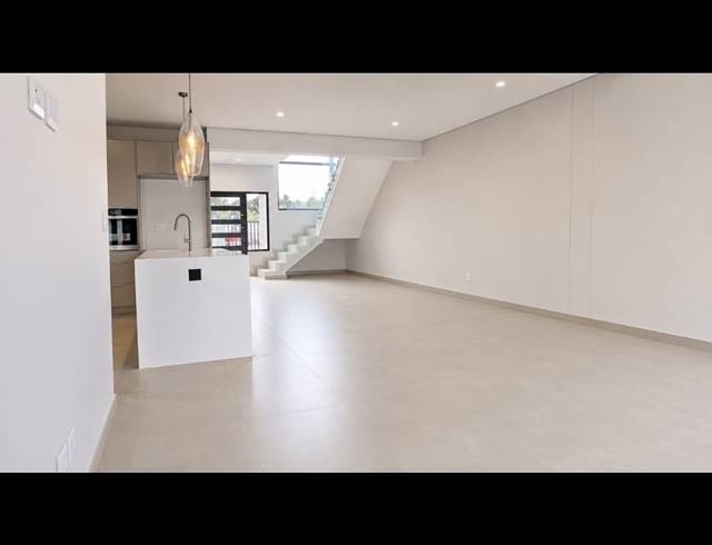 4 BEDROOM FREEHOLD FOR SALE IN SANDOWN